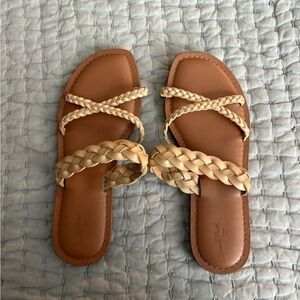 Universal Thread Braided Tan Sandals
